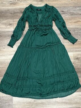 O.P.T. Emerald Green Long Sleeve V-Neck Tiered Maxi Dress